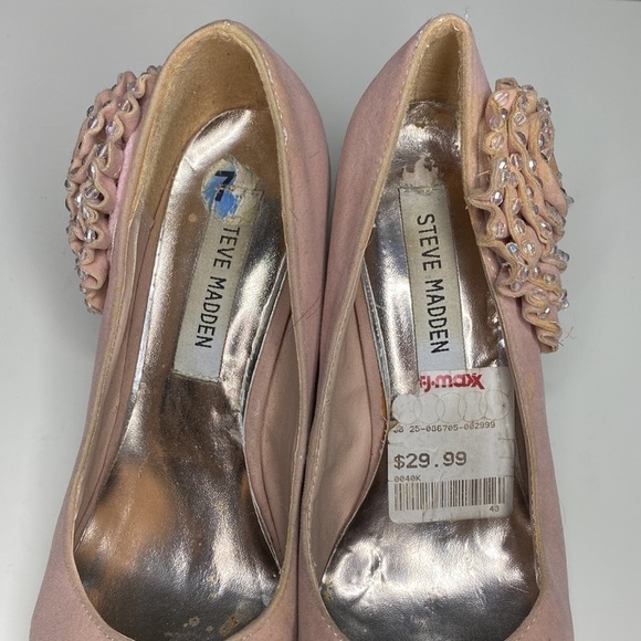 STEVE MADDEN PINK HEELS WITH FLORAL EMBELLISHMENT SIZE 7 - Picture 6 of 8